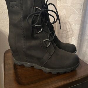 Sorel Women's Black Lace-Up Wedge Boots